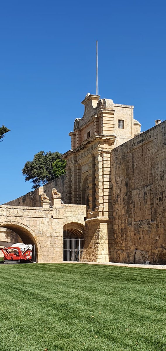 ItinDiViaggio's tweet image. Oggi giornata intensa a #Malta, partenza #Mdina e visita al centro storico; si continua con #LaValletta e la visita alle tre città: Vittoriosa, Cospicua e Sanglea.