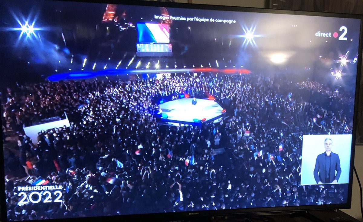 Julia von Cube tweet media