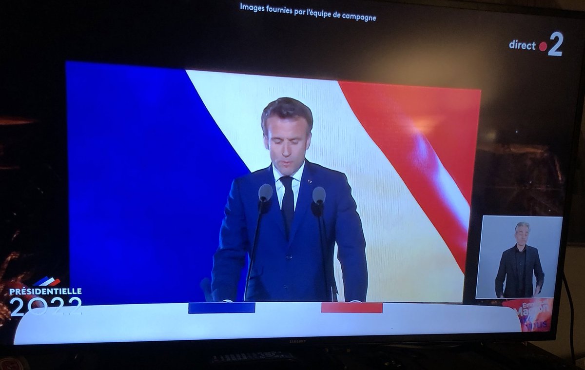 Julia von Cube tweet media