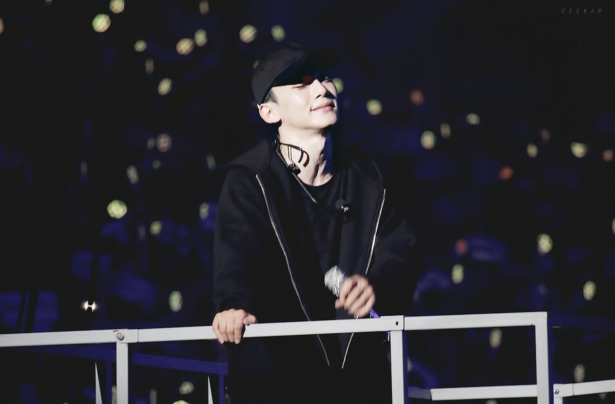 mexo811's tweet photo. از چهره اش ارامش میباره 
Chen
#HelloAgainCHEN
#WelcomeBackCHEN
#‌다시_찾아온_종대의_봄
@weareoneEXO @Layzhang @B_hundred_Hyun https://t.co/Dku3uaKmXV