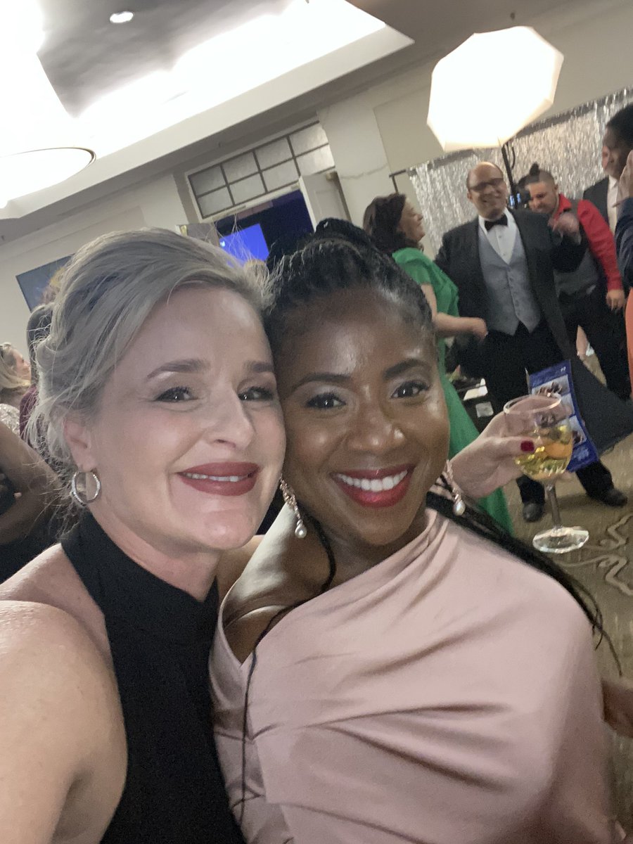 IgnacioTammy's tweet photo. Great night @AlexScholarship Gala.  #kidsfirst #titanpride #familyfun #friends #collegestudents @JKPolkACPS Principal @AlexVASheriff @AlexandriaVAPD https://t.co/7lph0PVDIQ