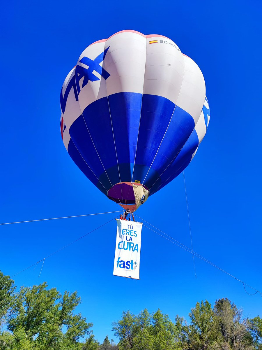 paseosenglobo's tweet photo. Globo cautivo RE/MAX en la Marcha Solidaria por el Síndrome de Angelman @fast_spain #cureangelman #villaviciosarunsxfast https://t.co/WTL7EWukl5 @remaxpremiumvillaviciosa @remax_espana 

#globocautivo #globoremax #remaxballoon #events #aerodifusion https://t.co/SFSJTlbF8P https://t.co/PVwGvedV30