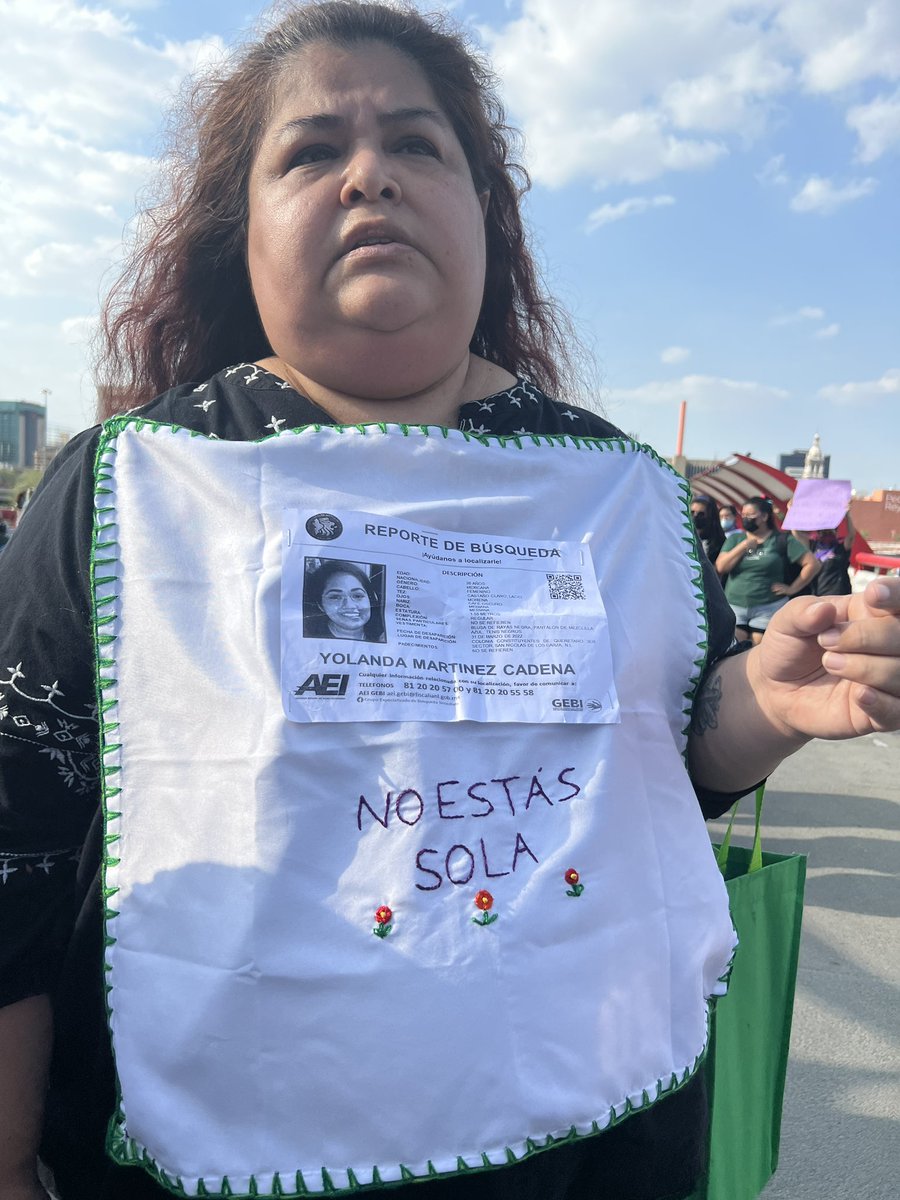 AnaMafud's tweet photo. Nos sigue faltando Yolanda Martínez Cadena, desaparecida el 31 de marzo en  San Nicolás,su pequeña hija  la esta esperando en casa. 

#NosFaltaYolanda https://t.co/5rsSQX5PDG