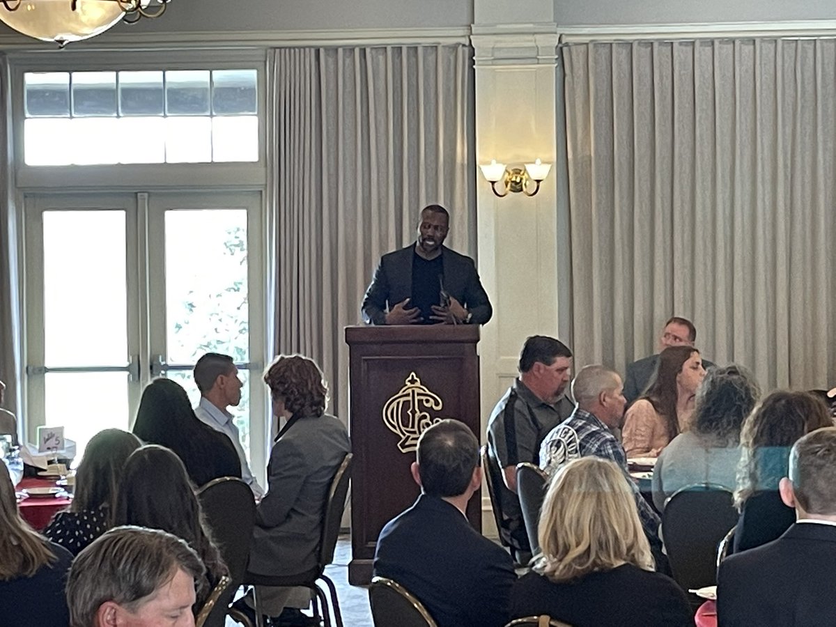 nsaahome's tweet photo. It was a great afternoon celebrating our 2021-2022 U.S. Bank Believers &amp; Achievers! https://t.co/ekvQ98Mr24