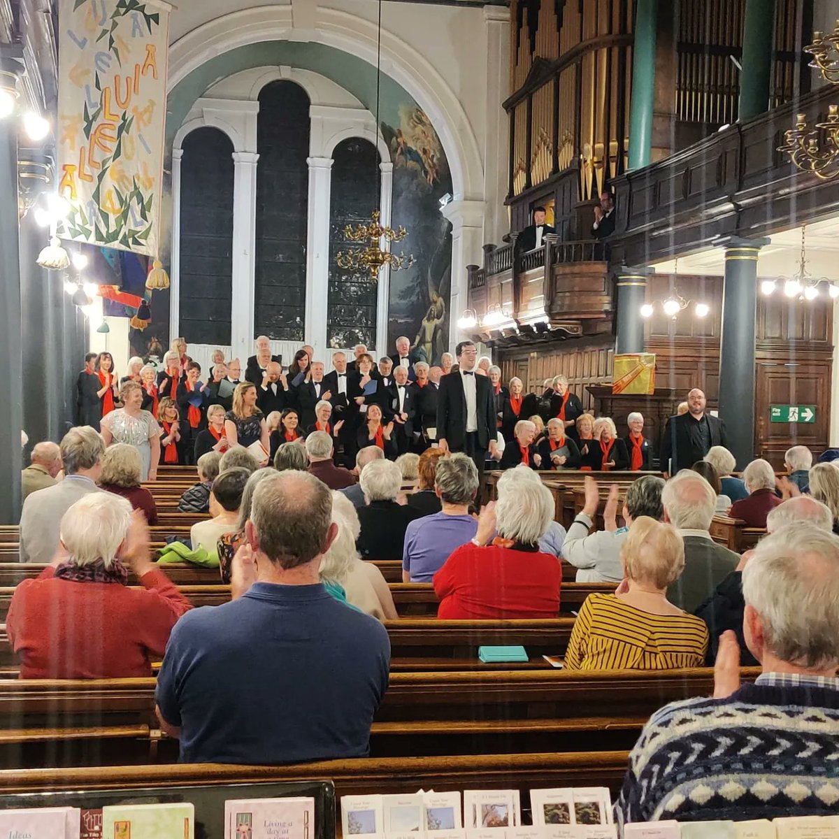 It's not everyday that the organist is unable to play for the concert (with 45mins to go), so the conductor plays and you volunteer to conduct #mendelssohn #elijah as well as sing the Tenor solos. Thank you to the Penrith Singers who were cheering me on throughout!
