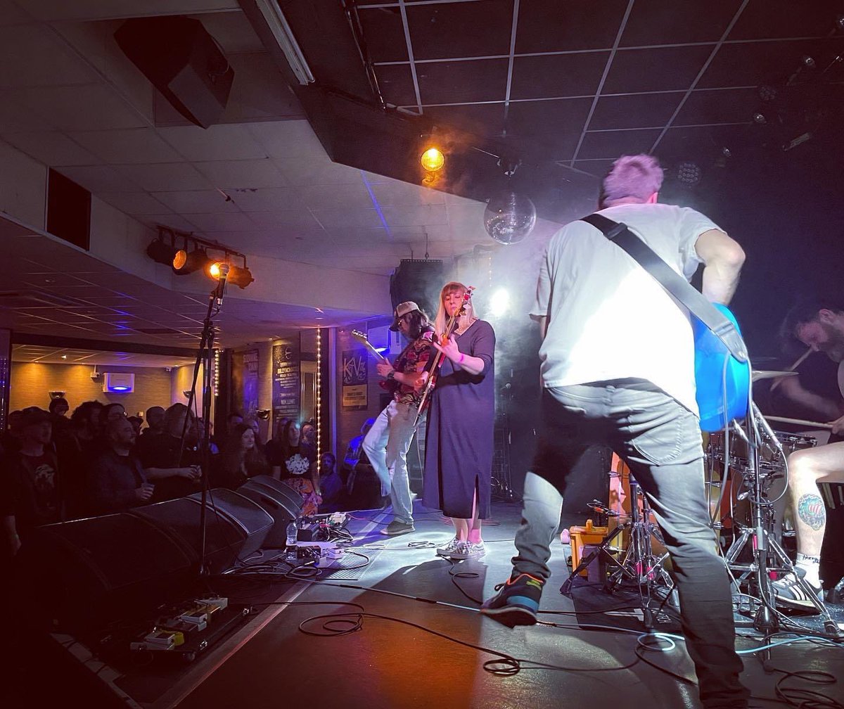 StrangeForms's tweet photo. Hereโs your @weareaxes axion shot ๐๐ป
p.s. Paul mate, you seriously need to get a belt. Kx
#SF22 #StrangeForms #baggytrousers https://t.co/HPdVrqADF9