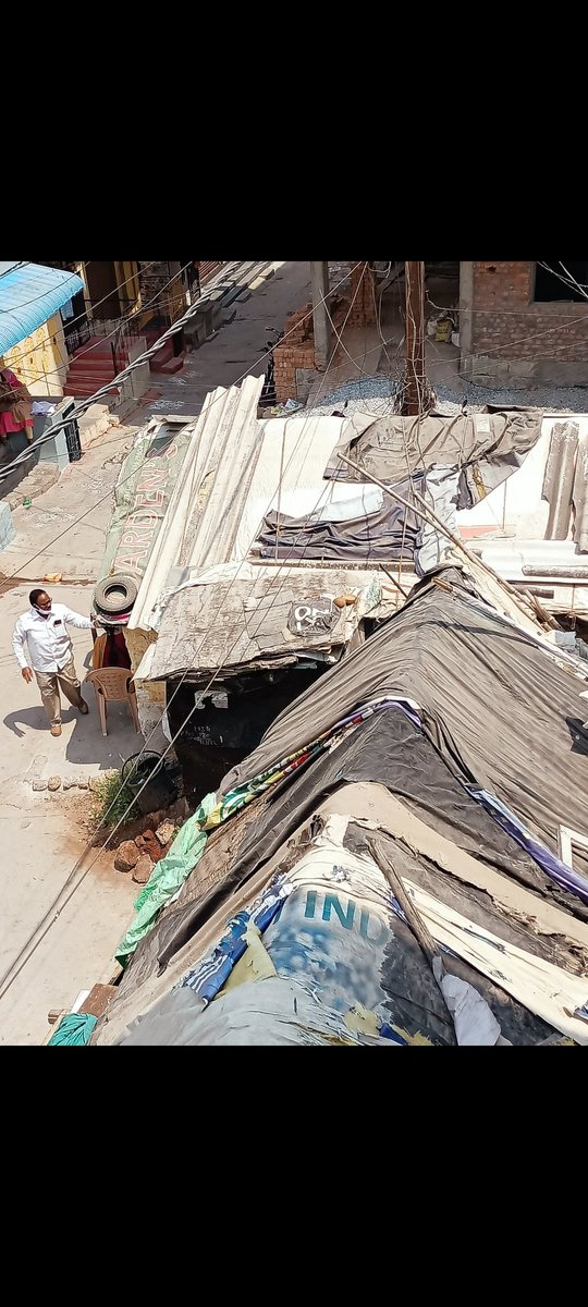 CuttuLithi's tweet photo. @KTR_News @KTRTRS @RdoSecunderabad @KTRoffice @KTRTRS sir miru justice chestaru ani miku tweet chesthunanu enduku ante chala mandi ki complaint icharu but no use there are closing the complaint without responding Look at this issue ani RDO sir ki cheparu but outcome is doing regularisation under 58g.o for Road encroached hut https://t.co/IV7ymD6fb7