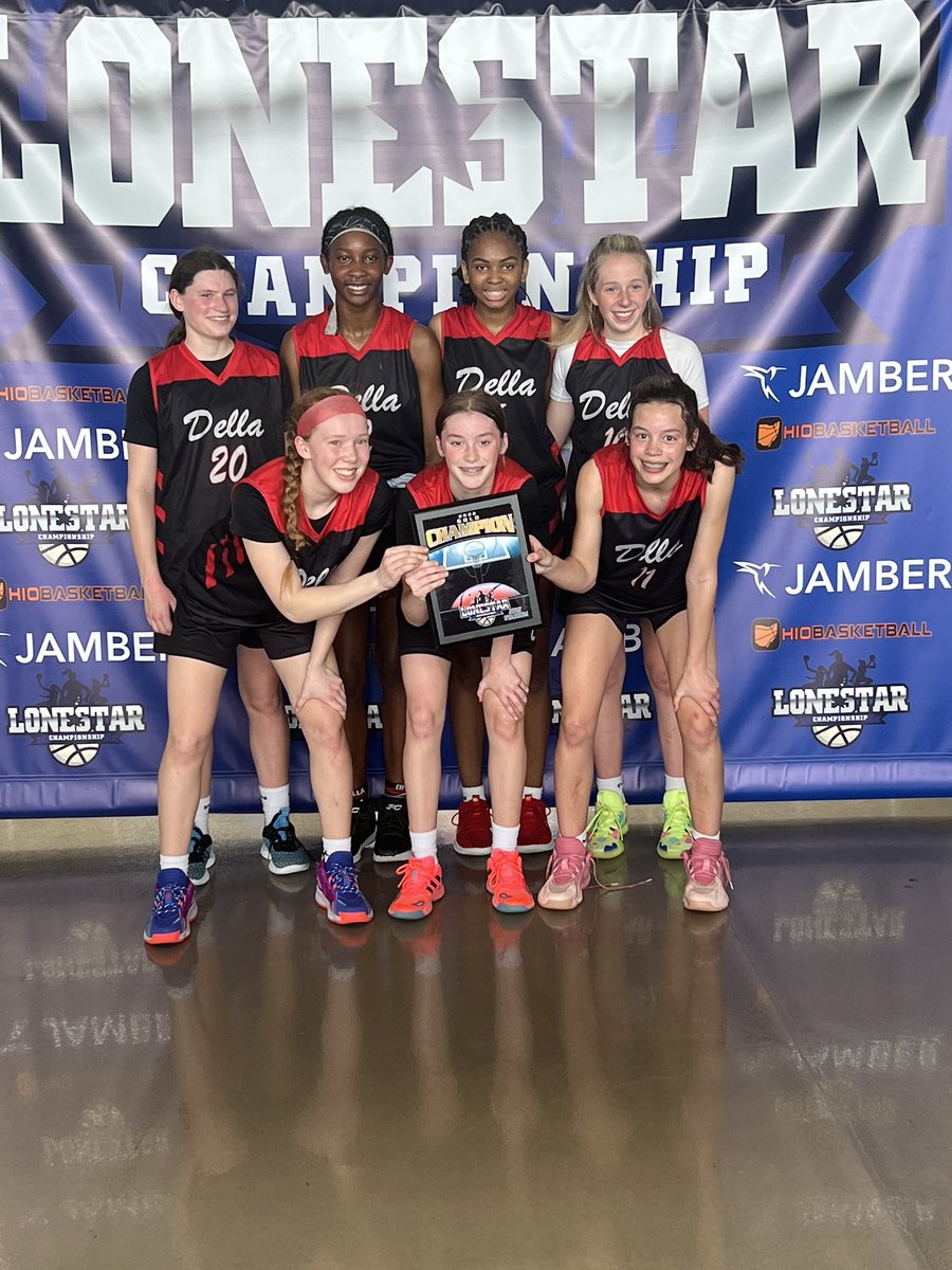 GenerallyJustin's tweet photo. Congrats to Della 2026 Adidas squad for bringing home the hardware in Texas! Proud to be coaching such a talented group of ladies. Next up STL! https://t.co/NVc5poc6JU