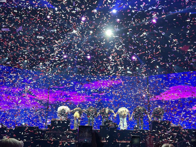 atzcontents's tweet photo. Thank you, ATEEZ for the beautiful concert day 1 and day 2 💗 https://t.co/QKg1Pb0ccq