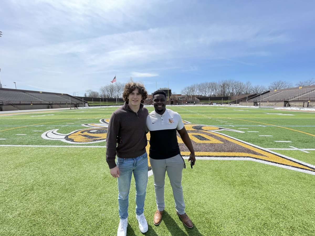 Coltyarbrough's tweet photo. Great visit this week w/ Baldwin Wallace 
University in Berea OH.  Beautiful campus and great tradition and pride.  Special thank you to @CoachHilvert for the opportunity and the following Coach's for the great tour. @CoachBMiller17 @CoachKeneah  @Coach_Parnell @CoachCully_BWYJ https://t.co/GAtamcRuer