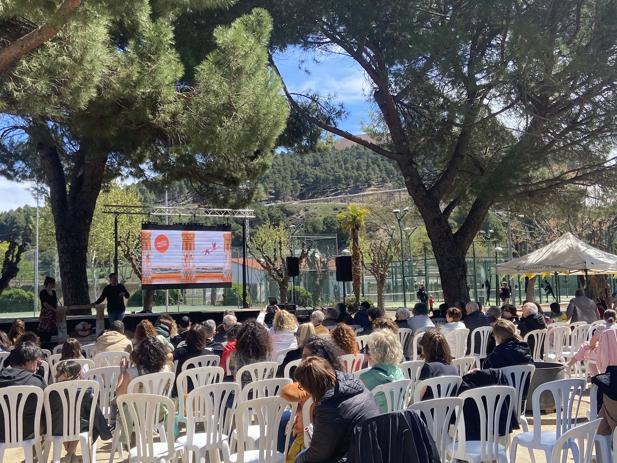 MarcPeramiquel's tweet photo. Diumenge post Sant Jordi intens a #Súria: matinal de contes amb @martigironell i @coanercodina al Casino, i tarda d’estrena del 5è @artenciclesuria al Poble Vell, amb @PindolesFest. https://t.co/iGA4KhOHez