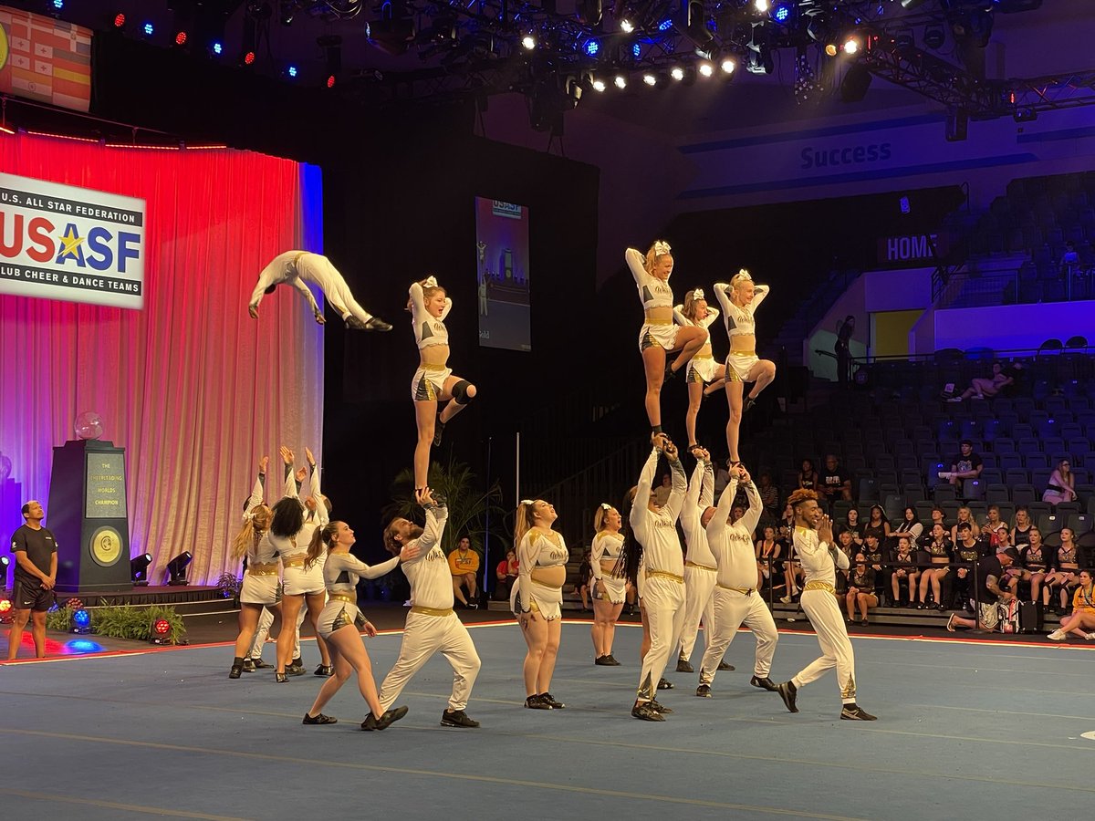 CheerTheory tweet media