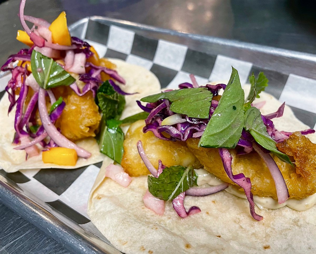 Fish tacos are the best idea you’ll have today — available while they last! Toh Roong #bangkok #streetfood
.
.
thehaymakerdc.com