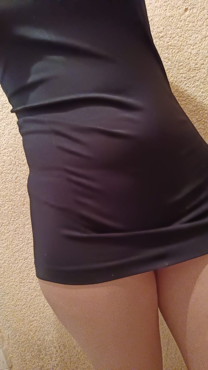 Panquesito25's tweet photo. Alguien quiere ver que hay debajo? 🍑 #Fakebody #nudes #naked #GirlBoss #onlyfans #culorico https://t.co/FrrAC0tt6h
