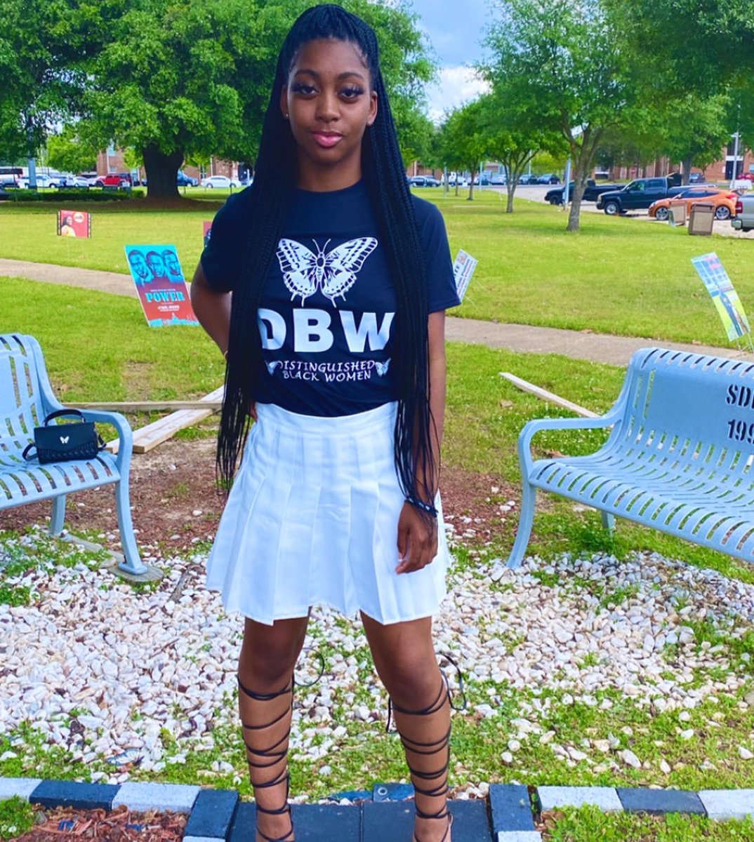 kissjhada's tweet photo. The caterpillar does all the work, but the butterfly gets all the publicity 🖤🦋
Allow me to reintroduce myself as P.I.N.K. Eminence 
19club
DBW SPR 22’ https://t.co/o9wdHtE6rA