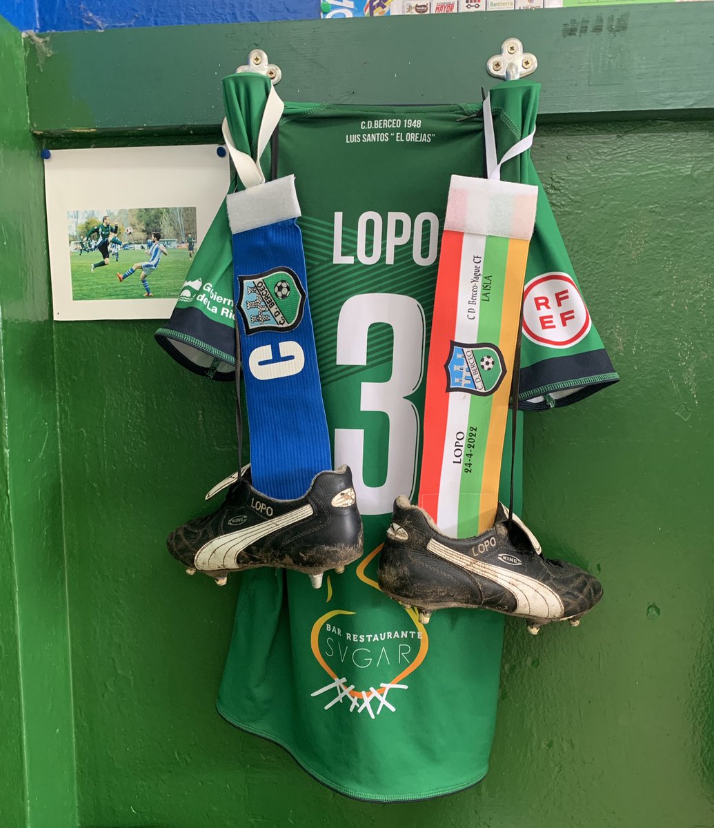 jalopez_'s tweet photo. 🔚  1990 - 2022 ⚽️

32 años jugando

GRACIAS, por todo, FÚTBOL ⚽️💚💙❤️🤍🥲 https://t.co/WNJUgXBrWY