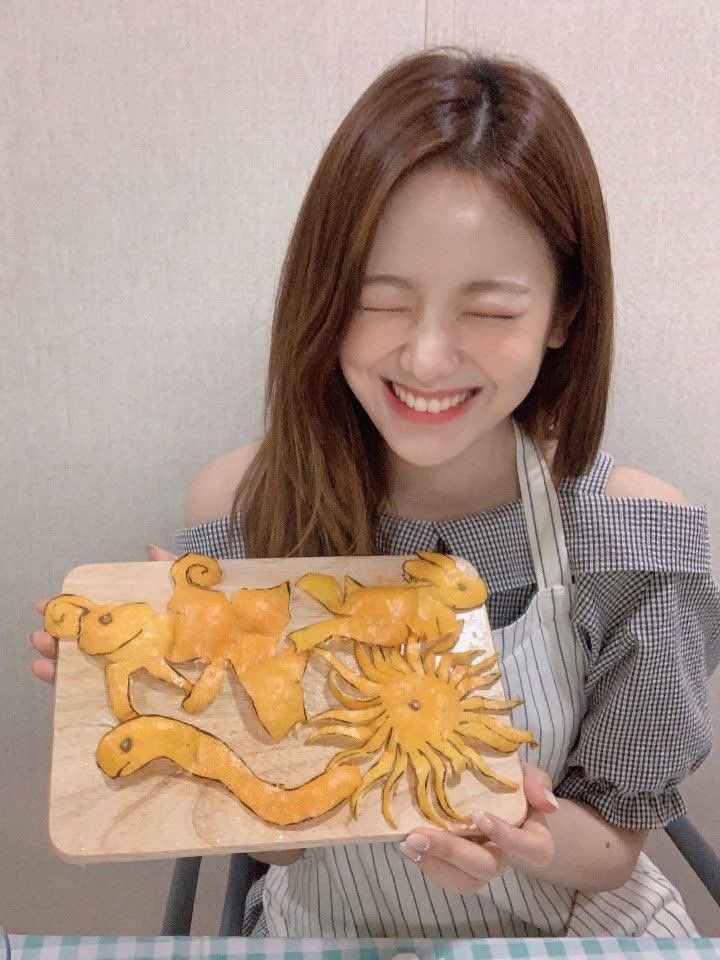 gyurithinker's tweet photo. chef gyuri 👩🏻‍🍳 https://t.co/ynxAAMYygH