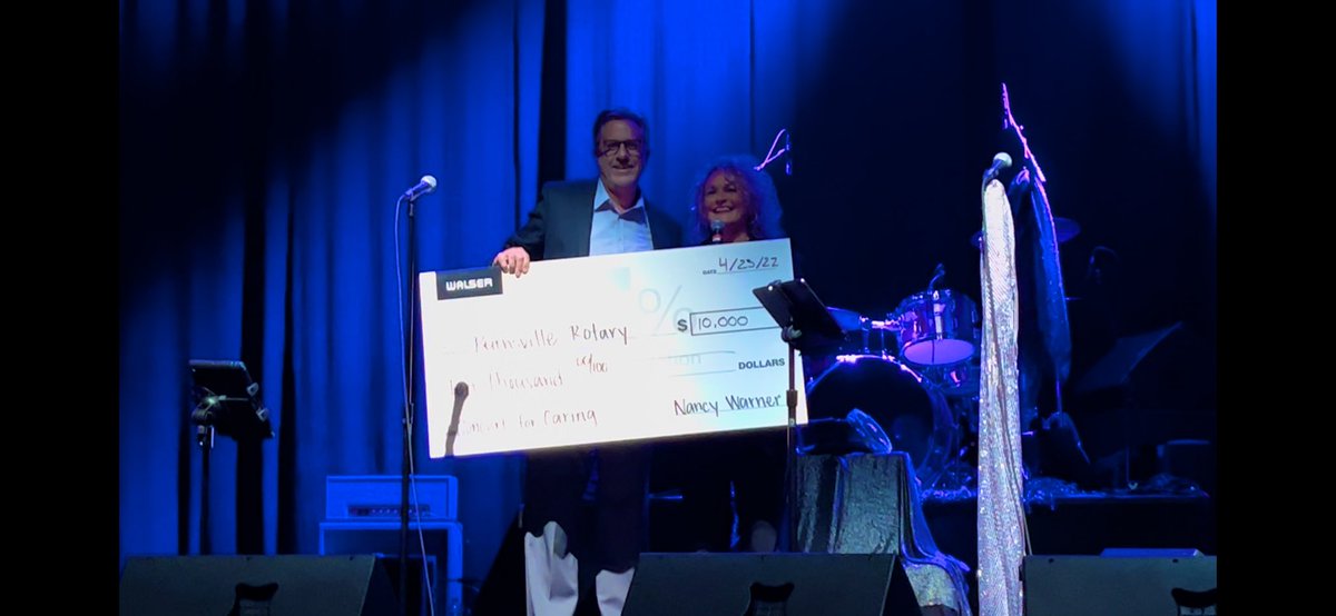 BVRotaryClub's tweet photo. WOW! The Rumours and Dreams Concert for Caring was an absolute success!! We want to thank all of our corporate sponsors, our fellow rotarians, and everyone and anyone who helped to make this night a special one! #serviceaboveself #burnsvillerotary #amescenter #rumoursanddreams https://t.co/9F1xgEtbPh