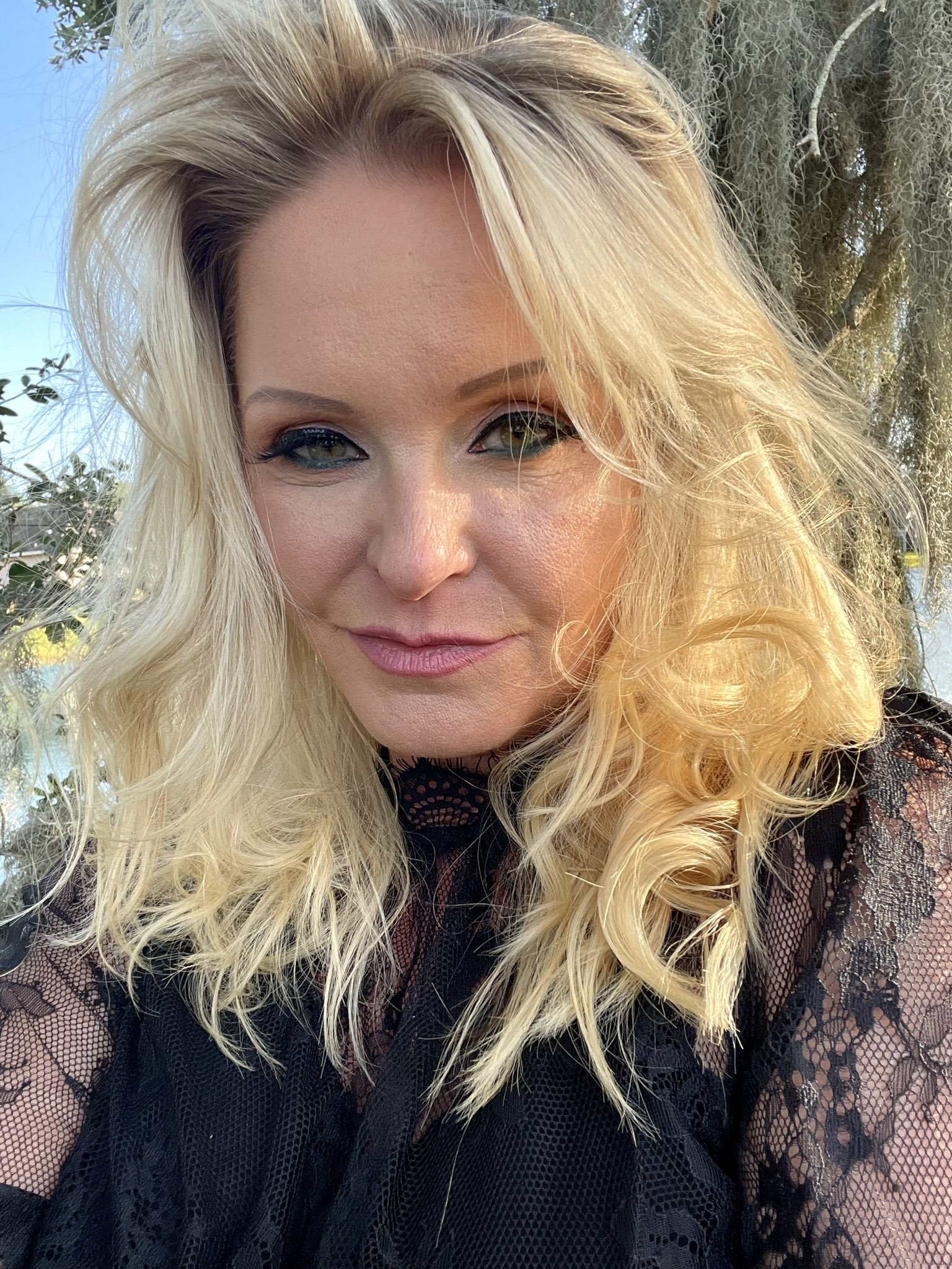 TW Pornstars - 2 pic. Maya Divine XXX. Twitter. Newest photos 💕😘🤗. 1:47 AM - 25 Apr 2022