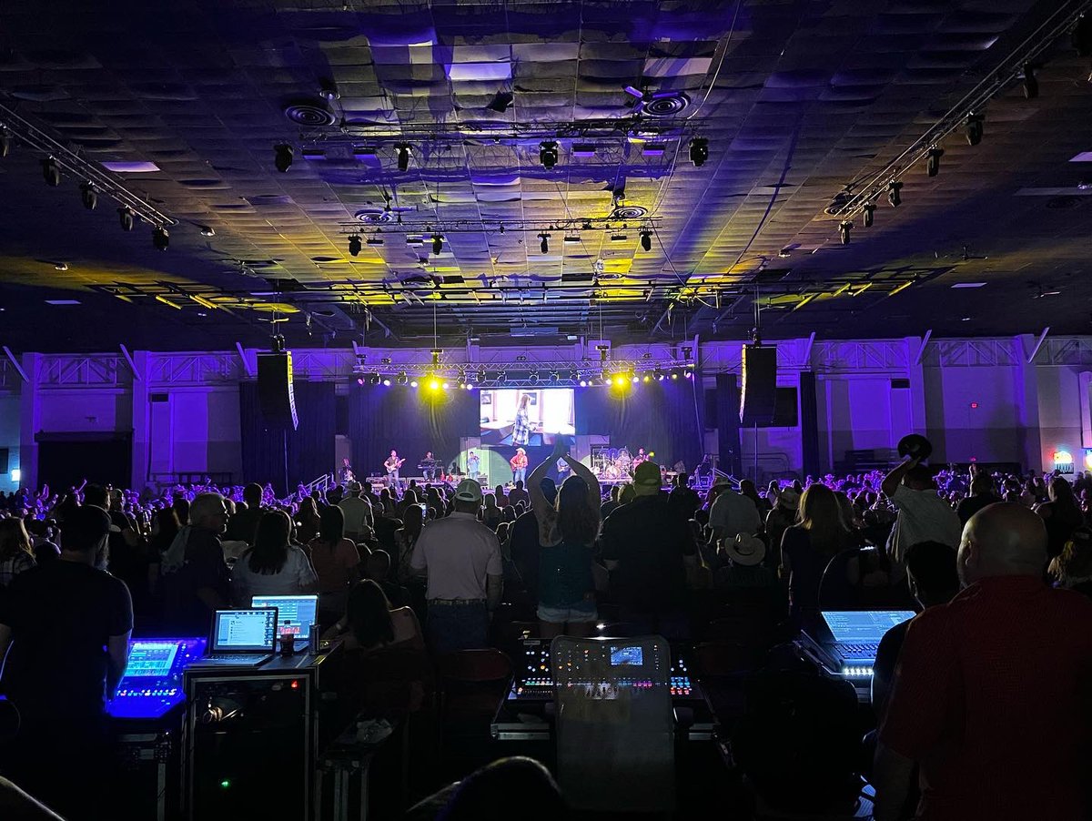 BrianChanceBand's tweet photo. Still in shock over this weekend! @ClayWalker @caseydband killed it! I’ve looked up to those guys since I was a kid and I just got to share the stage with them. Surreal https://t.co/kOYi6PZtAy