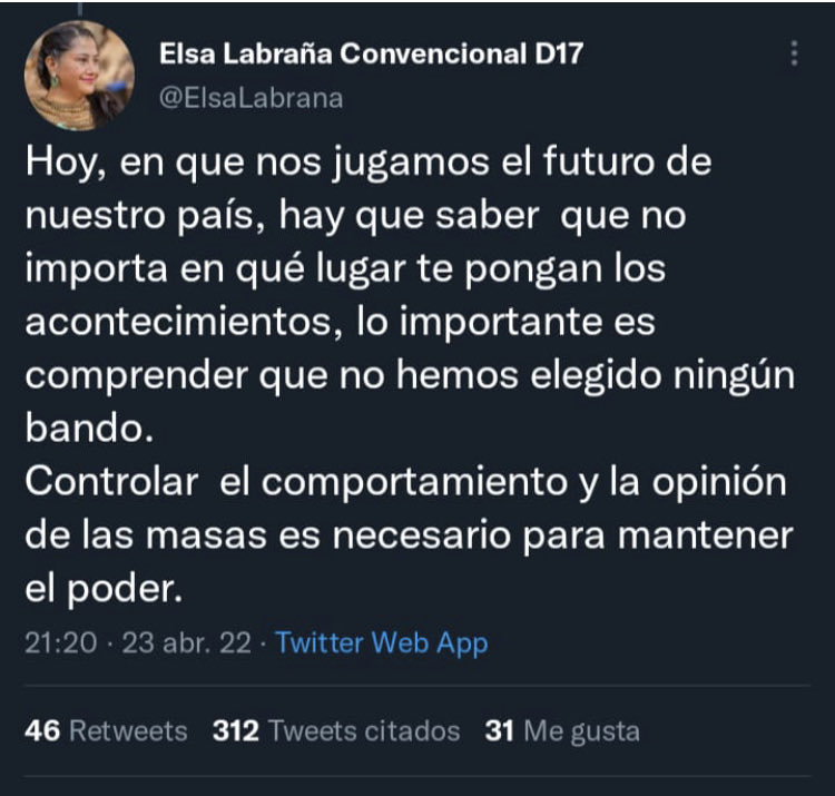 tere_marinovic's tweet photo. Elsa Labraña, sí, la misma convencional que gritoneó a los niños que interpretaban el Himno Nacional al instalarse la CC https://t.co/OgGOQ5tgz0