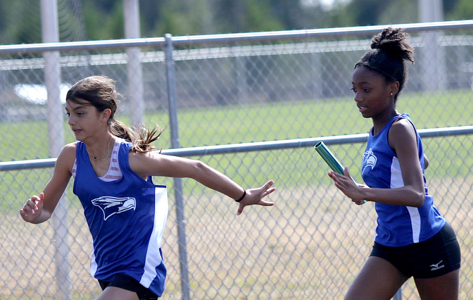 MPCAthletics's tweet photo. The @MPCSmiddle #MPCTrack team finished out their season at the Metro 10 Championship. Top 3 finishes were secured by L. Uggla, K. Lewis, P. Tamborra, S. Onibokin, K. Benefield, D. Cauley, Z. Simister, M. Roberts, and L. Montaperto. The team broke 4 school records the #MPCWAY. https://t.co/ymWq2xUxOE