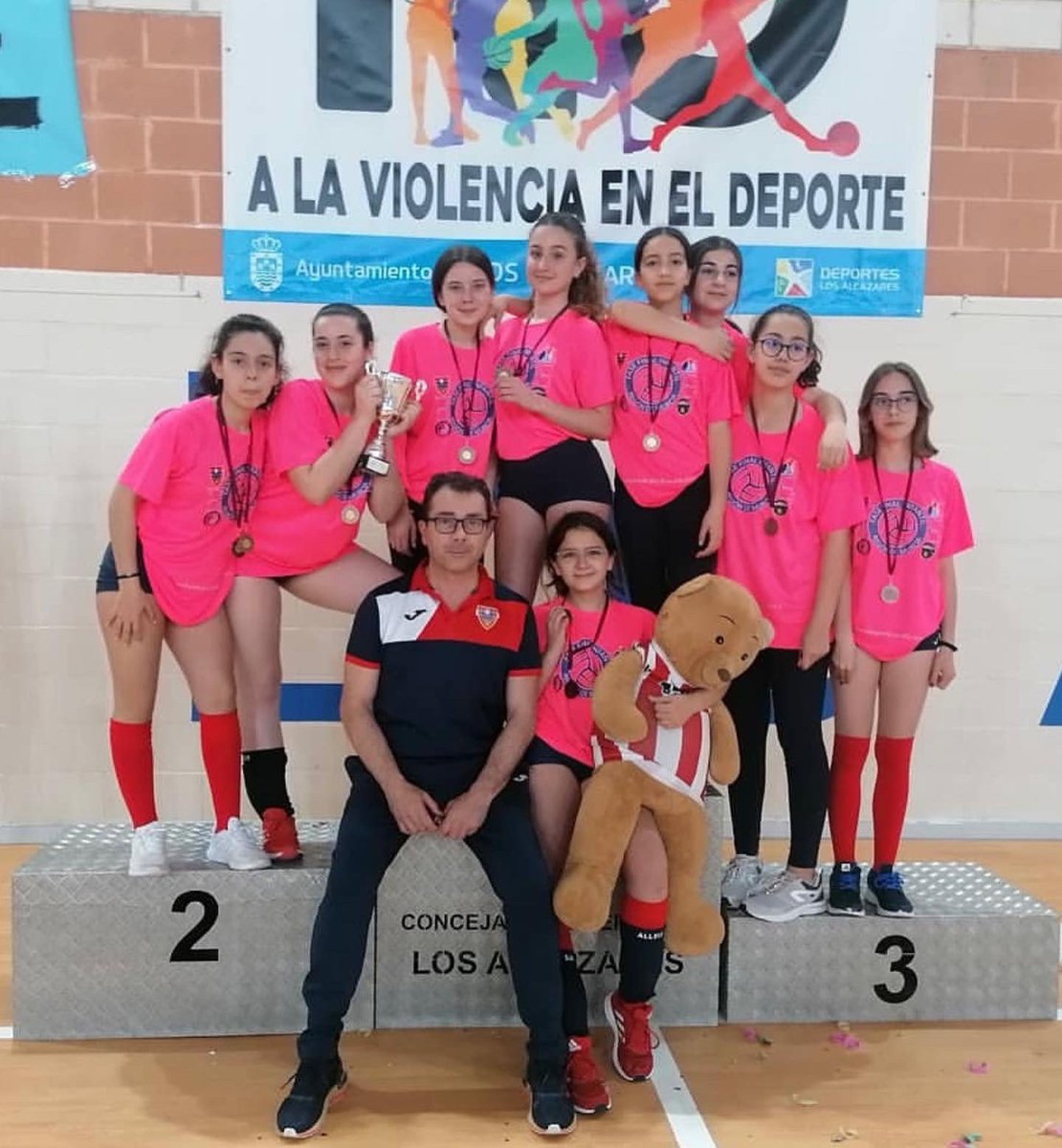 SD_RadioMula's tweet photo. El Infantil Femenino del C.V. Mula finaliza en 4º lugar en los Play-Off Regionales.

Gran temporada del equipo de José Antonio Navarro en su primer año de competición, llegando a toda una Final donde ha disputado con los mejores equipos de la Región. 

¡Enhorabuena Campeonas! https://t.co/2Xq1WTqFHF