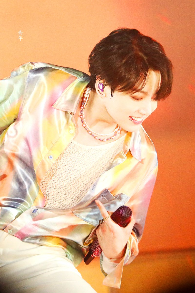 yt_jungkook's tweet photo. Drop the BB tags!!

🎯: 200 replies 

We miss you Jungkook 💜

Listening to the beautiful song Stay Alive #StayAlive by #Jungkook (prod #SUGA of #BTS @BTS_twt) https://t.co/Z6QlndeVgn