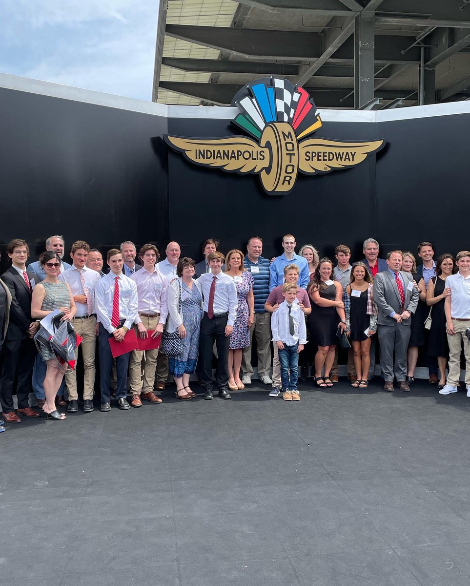 ChipTimmons's tweet photo. Spent the afternoon at a cool place with some cool people. @WabashCollege @IMS https://t.co/AUnUE0lONI