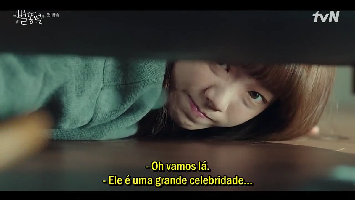 MilkChokitito's tweet image. Mano, pke ela na empurra o sofá pro lado e pega o celular? Sjsksks só tá perdendo ainda mais tempo #shootingstarsEp1 #kdorama