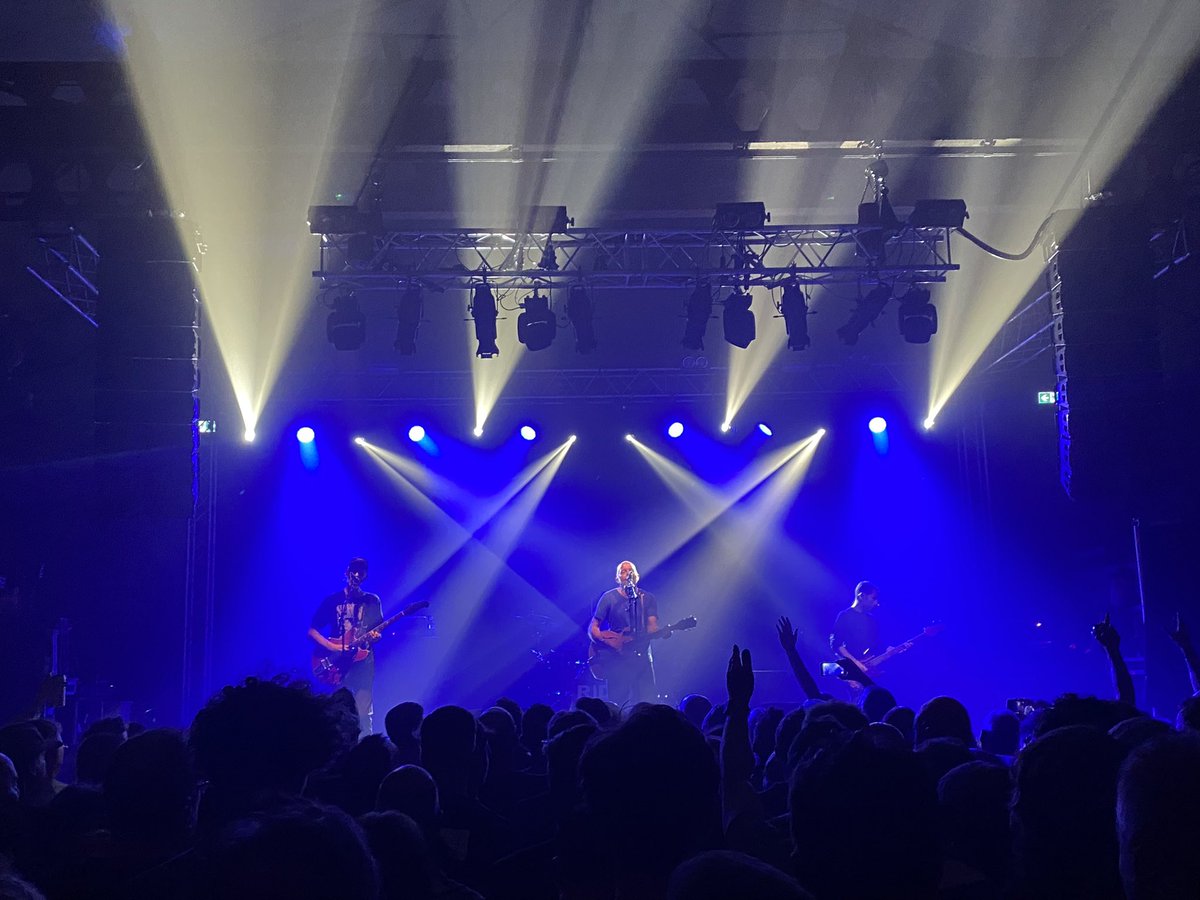 Incredible gig seeing @rideox4 at @MarbleFactoryUK tonight with @AndyDavies4.

What a noise! So good to hear Nowhere - sounding amazing and fresh after 30yrs.

#livemusic #bristol #bristolgigs