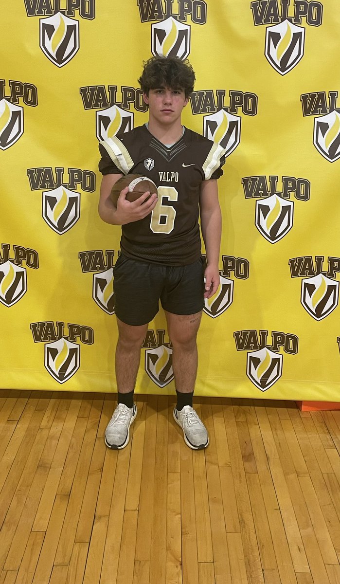 NicholasKatris's tweet photo. Had a great time visiting ⁦@valpoufootball⁩ with teammates ⁦@KatrisTheo⁩ ⁦@Russsoo23⁩ ❗️ https://t.co/jaJDXx9whG