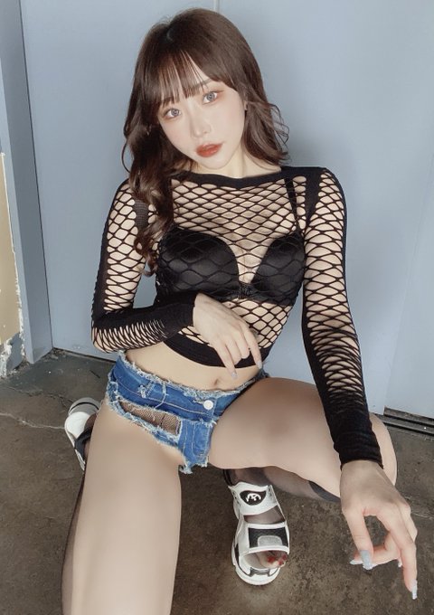 コスプレイヤーりなしぃのTwitter画像2