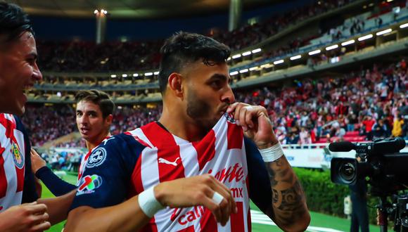 Pocchi de Chivas ❤️🤍 tweet media
