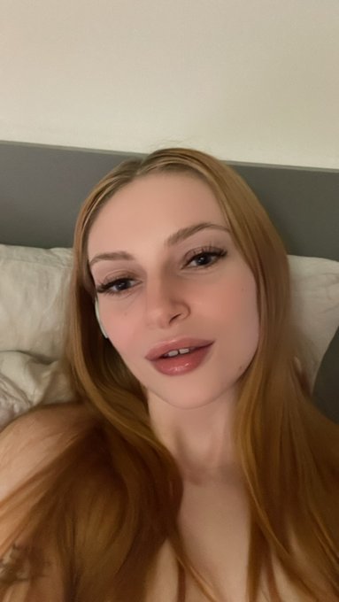 i love my little bunny gap teeth 🐰 https://t.co/EBnQDDydJw