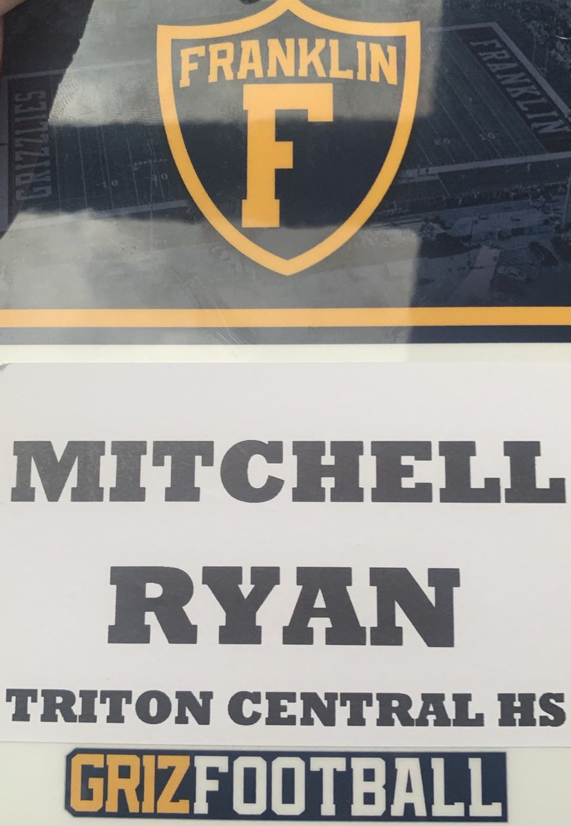 Mitchell934's tweet image. Thank you coaches,⁦@Coach_McElwain⁩ ⁦@AlanHensell⁩ ⁦⁦@Coach_Roz⁩ ,for having me back ⁦@FCGrizFootball⁩ today. I had a great day and enjoyed watching practice! #grizSquad ⁦@TheSupercop2366⁩ ⁦@CoachKegley9⁩ ⁦@TCTigerFB4Life⁩