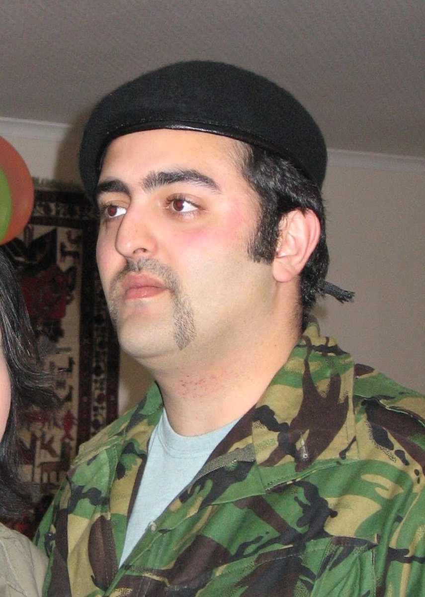 EmergencyBod's tweet photo. Pictures have emerged of me from nearly 2 decades ago during the short period where I was fighting for Devonshire independence.
ยกViva la Revoluciรณn del Tรฉ Crema! #jambeforecream #creambeforejam https://t.co/SMQUp0JBo7