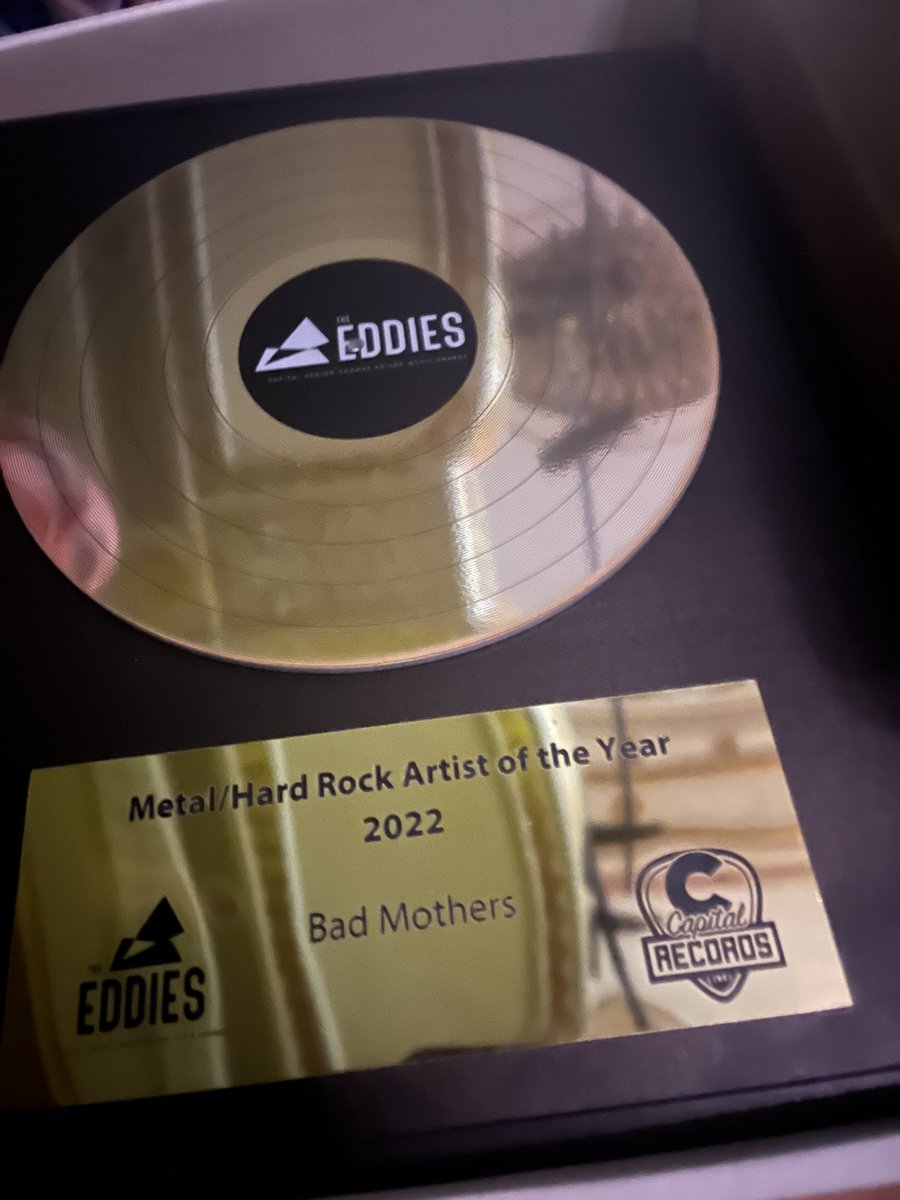 Dinner is served #theeddiesawards