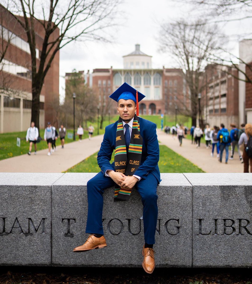 KingGibbs23's tweet photo. Became the hero I needed when I was a kid and haven’t looked back since… I made it 🖤🎓 #JustABumWithADegree  #BlackMenInTech https://t.co/FjbGzpGslA