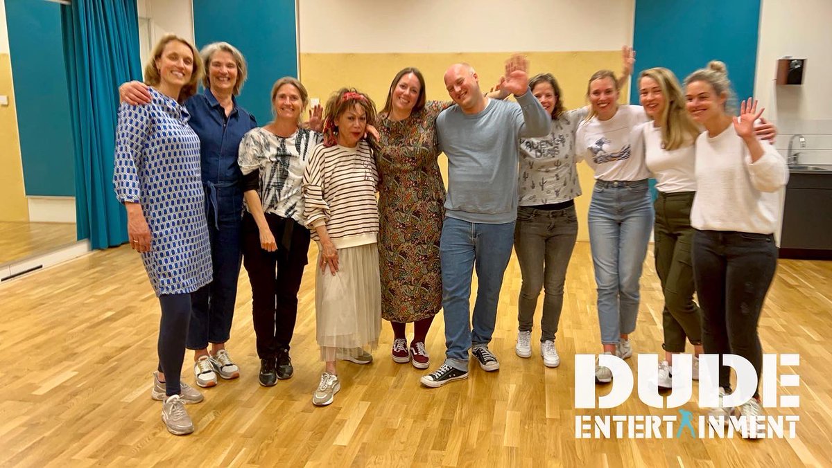 DudeEnt's tweet image. Team Building Haarlem Effect 2022. Na vele verplaatsingen vanwege Corona is het ons uiteindelijk gelukt om de teambuildingdag te doen.  

#DudeDanceAcademy #Kizomba  #Carribbeannight #Salsa #Latinmix #Cubansalsa #Merengue #Bachata #DjDude #DudeEntertainmentCrew #DudeEntertainment