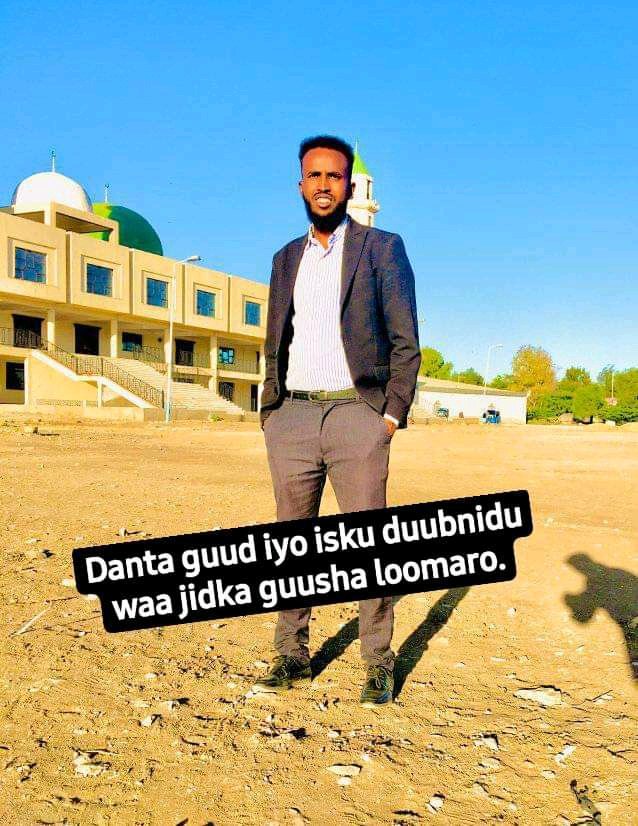 Calibeelle1's tweet photo. Ramadaam kariim 
Waxaan ku jirnaa 10kii dambe ee illahay acmaasha iyo cibaadada ha inaga aqbalo aamiin Yaa rabbi. https://t.co/61Q15RDTio