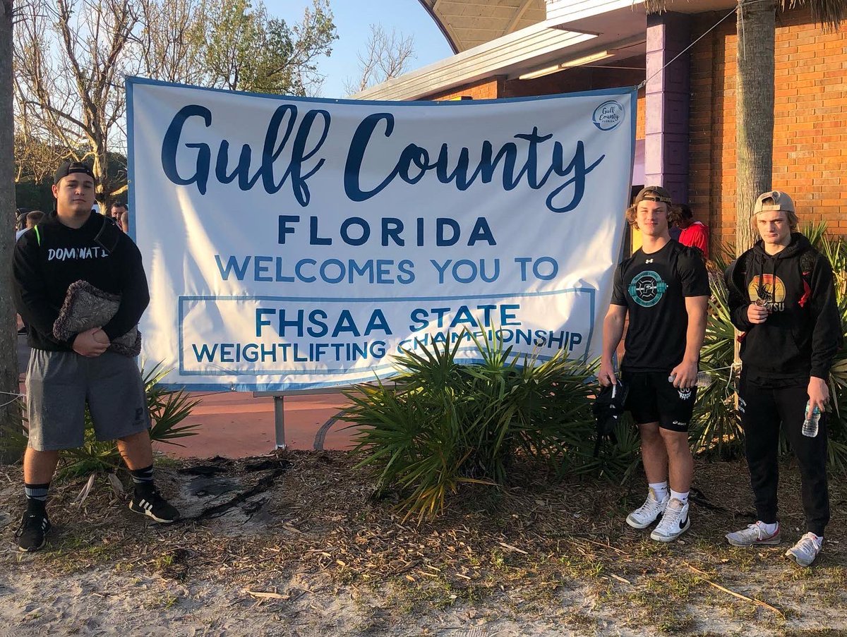 provschool's tweet photo. Max Sushinskiy, JP Martin, and Spencer Haak competed in the FHSAA weightlifting State Championships this Saturday in Port St. Joe and represented Providence School well.
What a great season for our weightlifting team! #ProvStrong https://t.co/EQgOph9ahD