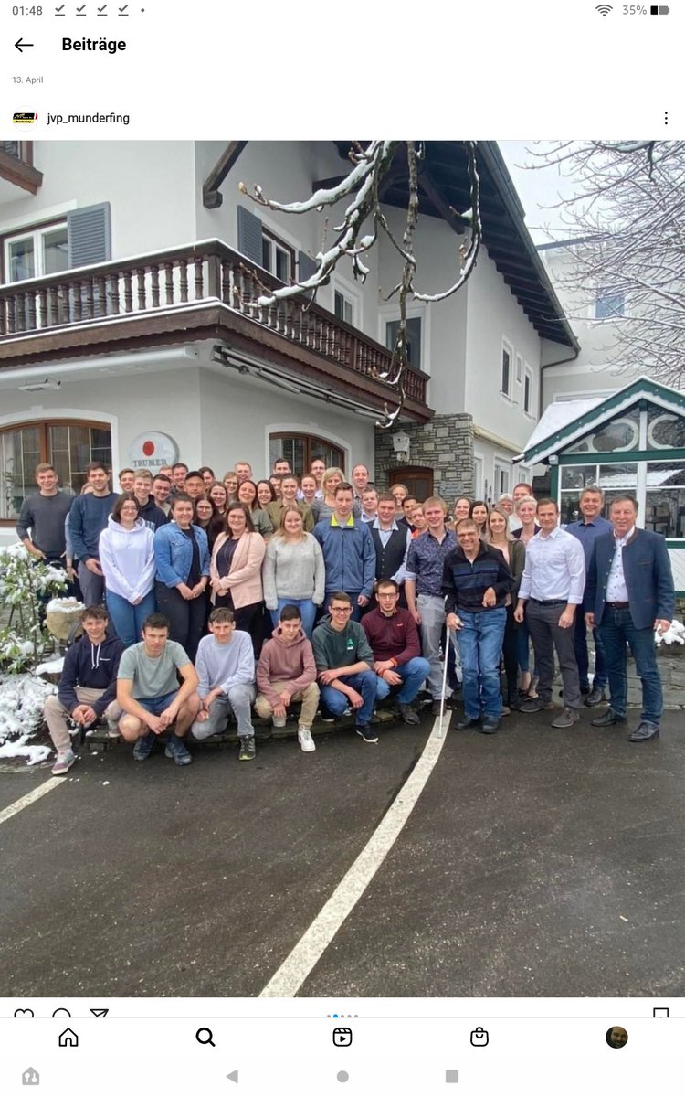 RMogyorosy's tweet photo. Bevor das Bierzelt aufgebaut und durchgefeiert wurde, gab es noch eine Versammlung. 😂 #munderfing #jvp https://t.co/oi2bGuecoh