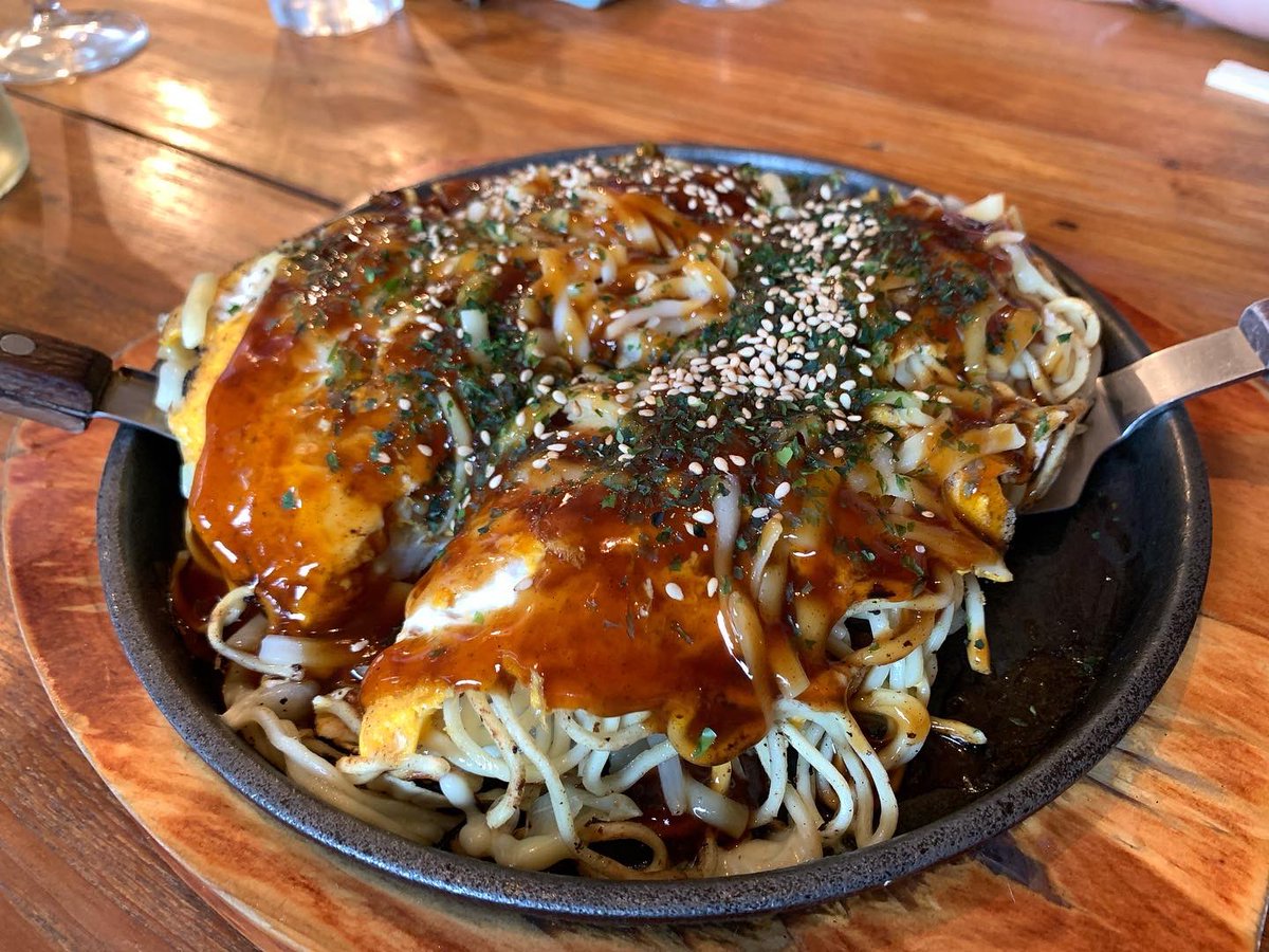 naoki_onwave's tweet photo. 日曜ランチ♪
先週と同じ「広島お好み焼き おっこんゆきちゃん」😋
先週は野暮用wで参加できなかったケンジ兄さんも！
美味しくて楽しい時間でした^ ^

https://t.co/ZlyEijhDad

#お好み焼き #広島お好み焼き #パクチー合う #腰越 #おっこんゆきちゃん #カズBAND #KENAMI https://t.co/bUuPj5e7to