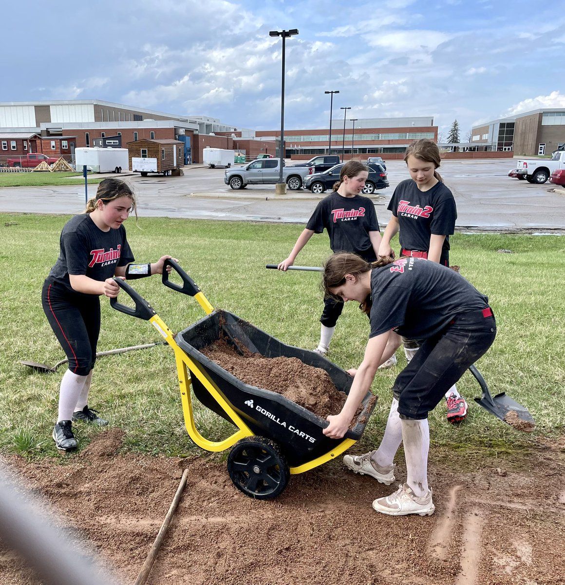 CoachCarah's tweet photo. Had a great time getting outside for practice today, only to get rained on for a bit. No matter, we got a lot of quality reps in, did some field cleanup, &amp; even got a little dance going. We play in the 14U division of the Pride Spring Opener next w/e and are fired up!
#T2ThatsWho https://t.co/xrQNUJVWw2