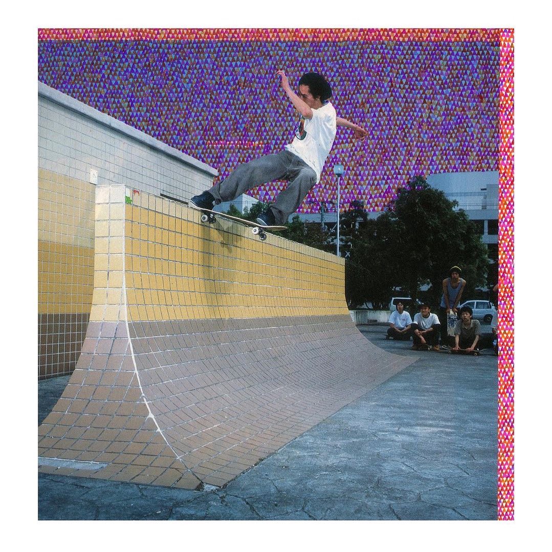StereoSkate's tweet photo. Stereo Classics legend Matt Rodriguez 👑 f/s tailslide in Tomakomai City, Japan for an Ipath ad from The Skateboard Mag May, 2005 • Paul Thurlow hand drawn design over the original photo by @TaroHirano77.
#MattRodriguez
#30YearsOfStereo
#StereoSince92 🎺🎺 https://t.co/3mYUrSwo67