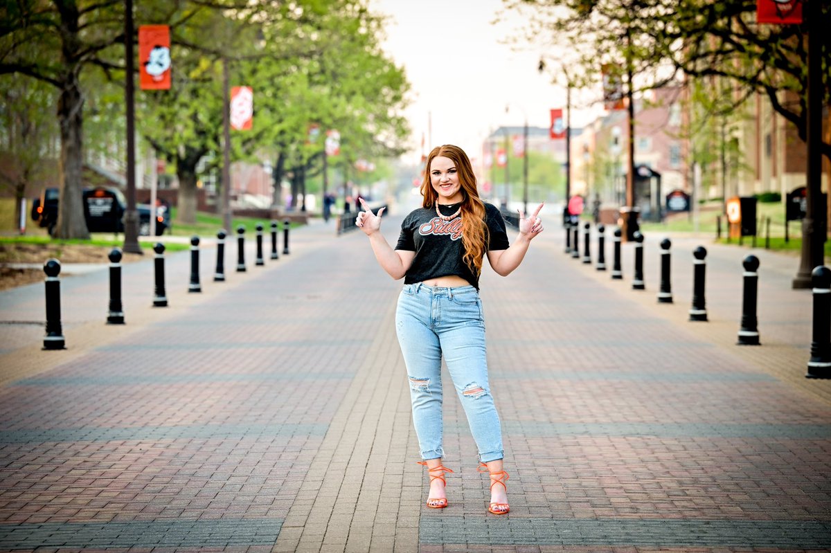 Johnna_Leigh_'s tweet photo. 2 weeks till I’m a college graduate for the second time🎉🎉 https://t.co/FLJjzHj7Tl