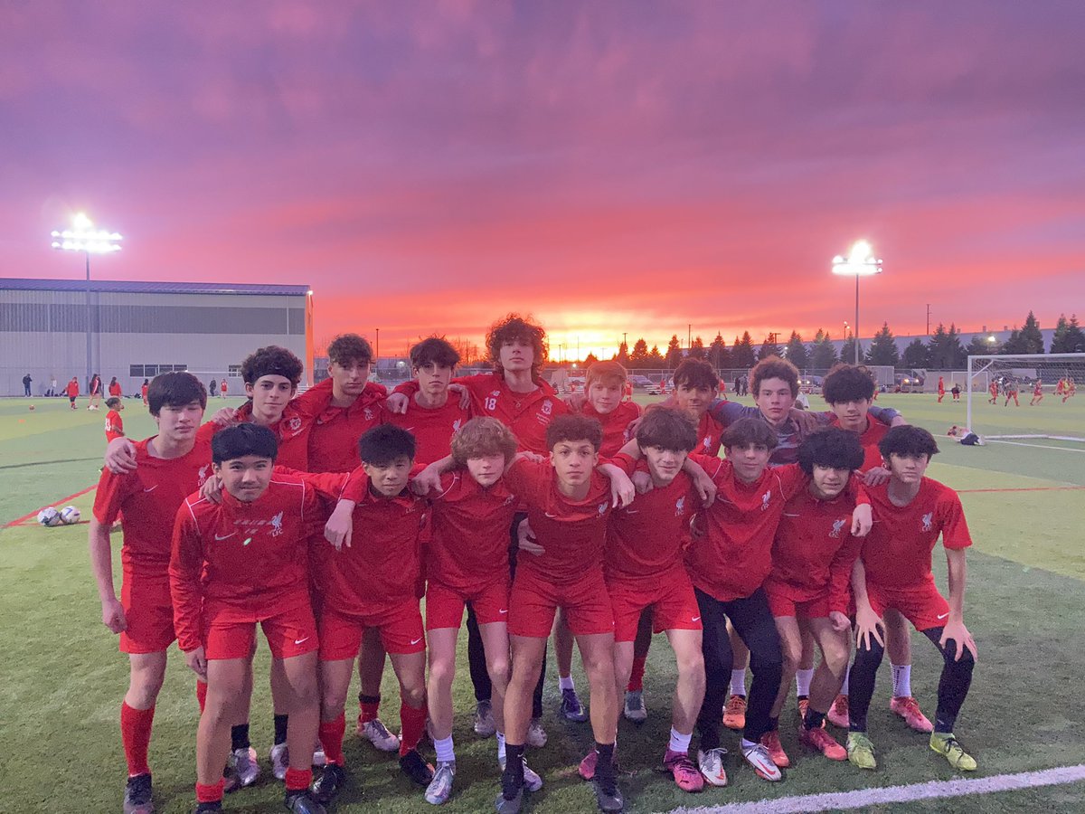 Congratulations to Central 2006 Boys Academy who went 3-0 this weekend at the Crossroads of America College Showcase.  They led the Elite Division out of 24 teams.

1-0 v Total Futbol Academy 
2-1 v Indiana Fire Jrs
2-0 v Cleveland Force  #WalkOn #TheLiverpoolWay