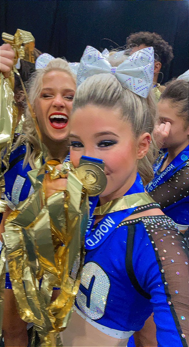 carly_cowart_'s tweet photo. I AM A 2022 WORLD CHAMPION
IVE WAITED SO LONG TO SAY THIS.  GOD IS SO GOOD. https://t.co/H6RW6zVeRt