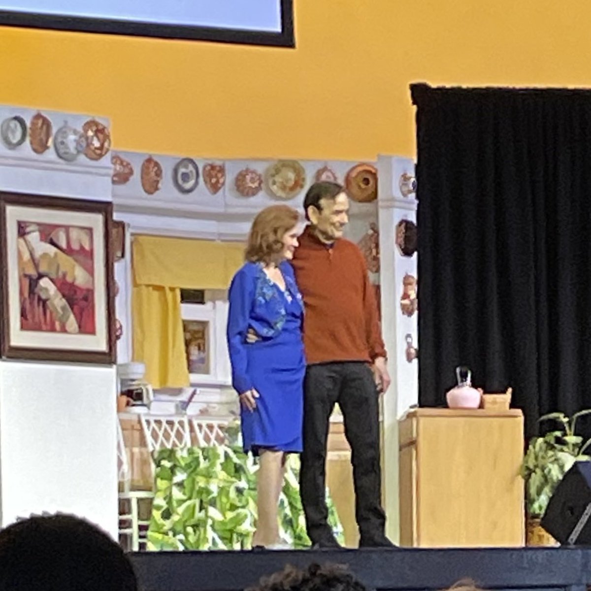 MurderSheBarked's tweet photo. What a lovely end (for me; I had a flight to catch and plan to watch the closing ceremony at home this year) to #goldencon - #MonteMarkham, who guest starred on #GoldenGirls as Blanche’s “hobo” brother Clayton, and Dr. Melinda McClanahan, Rue’s real-life sister.  #goldenconpals https://t.co/f8k0Nq9byD